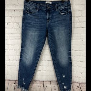 KanCan Mid Rise Distressed Skinny jeans